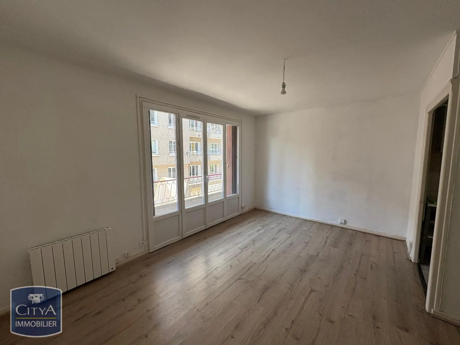Photo 1 Appartement 1 pièce 23.32m²