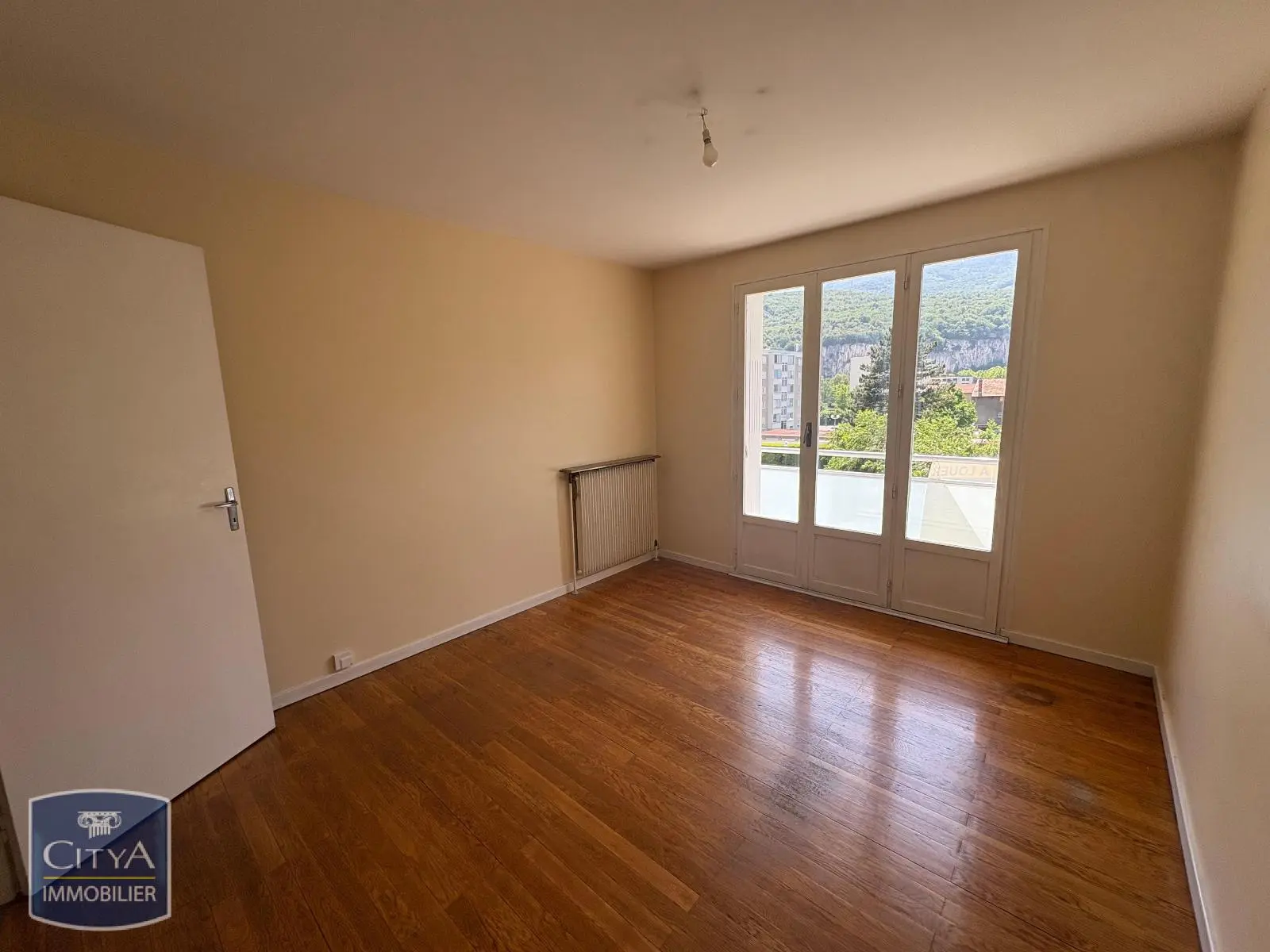 Photo 1 Appartement 4 pièces 77.49m²