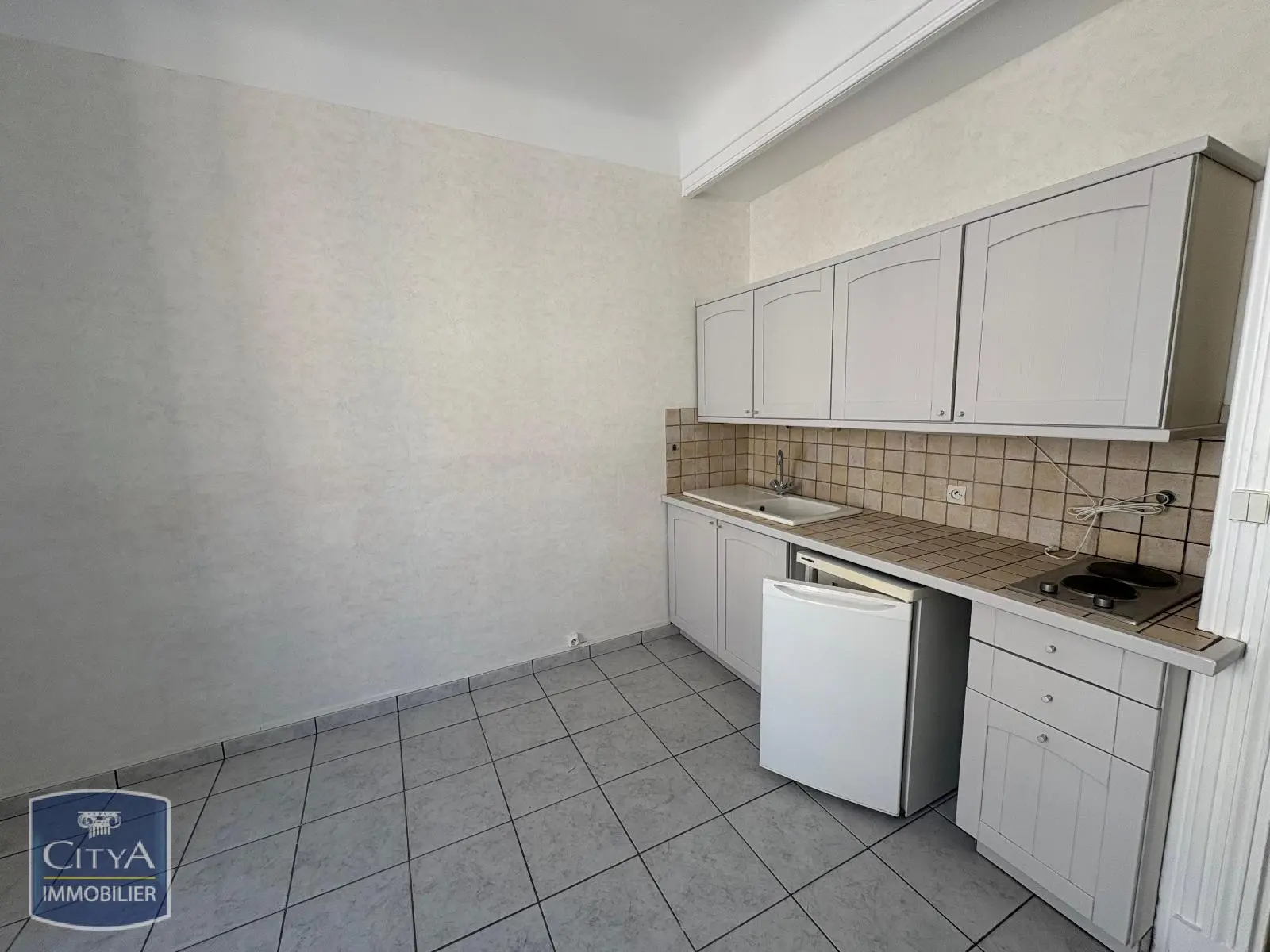 Photo 2 Appartement 1 pièce 18.77m²
