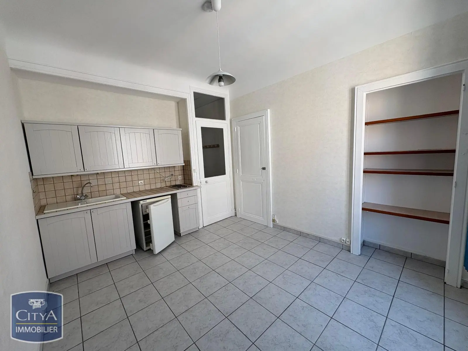 Photo 3 Appartement 1 pièce 18.77m²