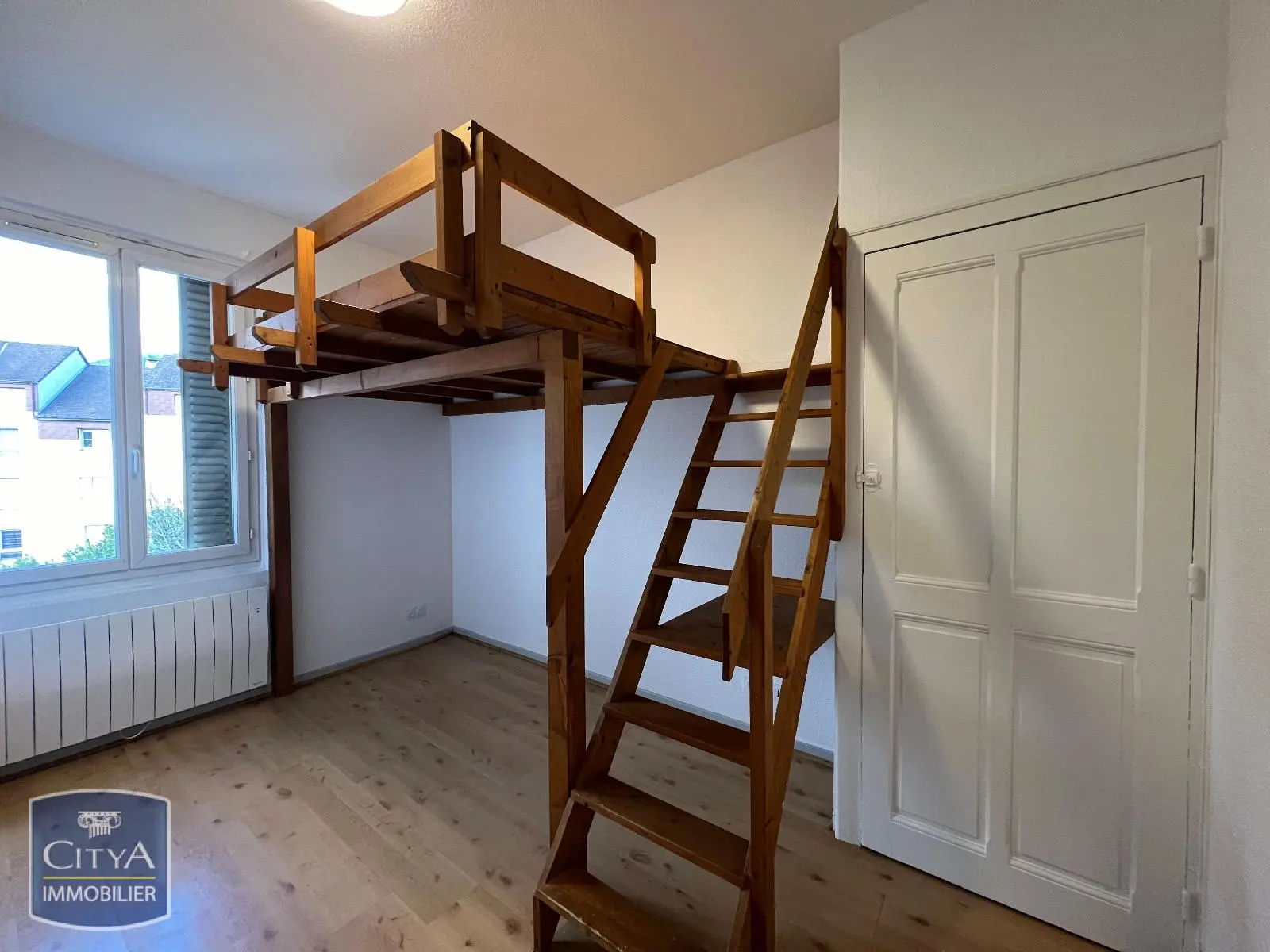 Photo 1 Appartement 1 pièce 17.6m²