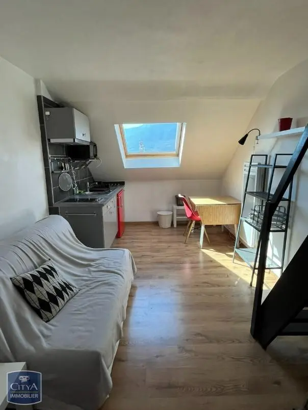 Photo 1 Appartement 1 pièce 14.51m²