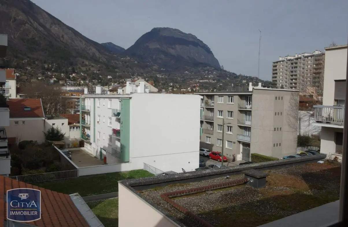 Photo 8 Appartement 1 pièce 21.82m²