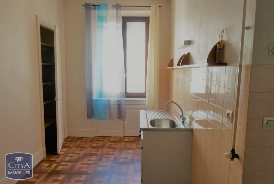 Photo 3 Appartement 1 pièce 37m²