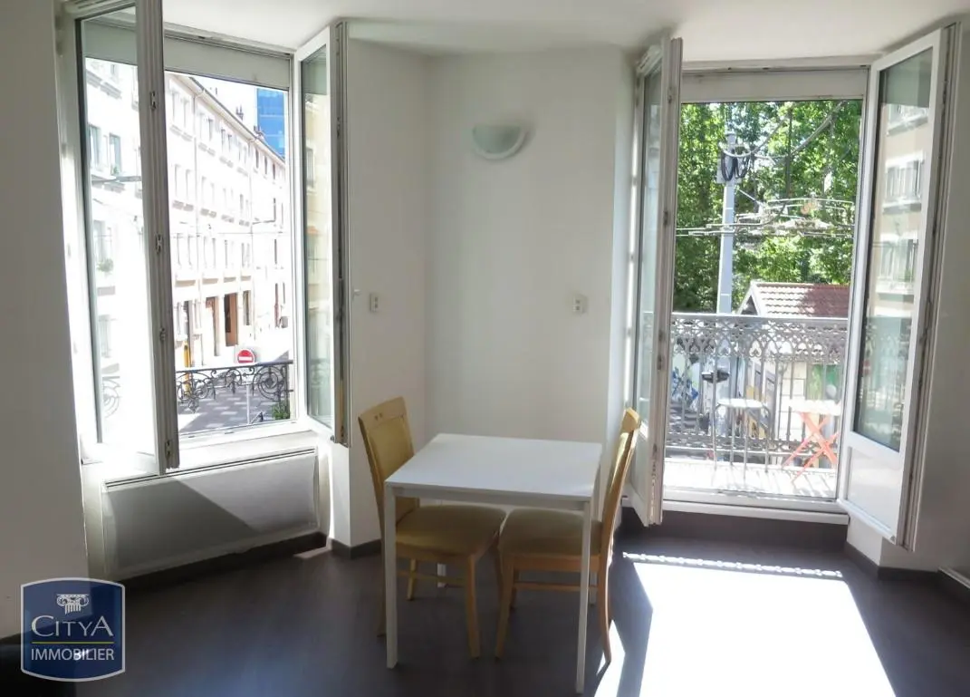 Photo 5 Appartement 1 pièce 34.4m²