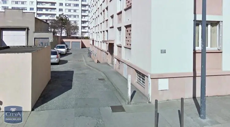 Photo 1 Parking