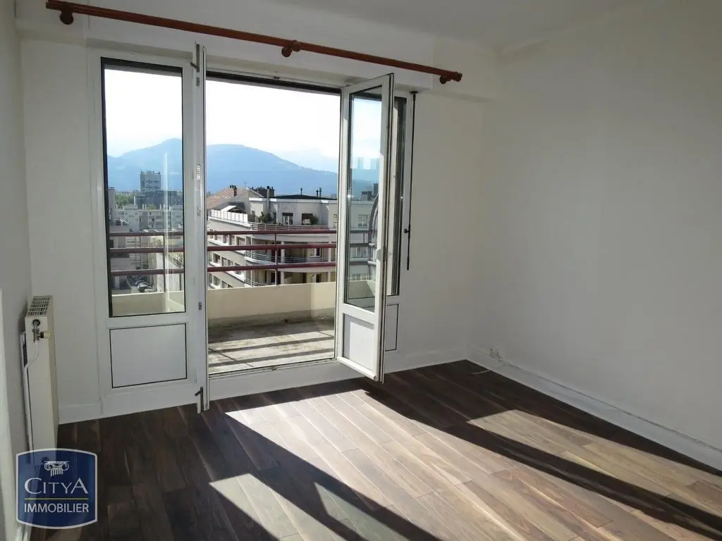 Photo 1 Appartement 2 pièces 57.37m²