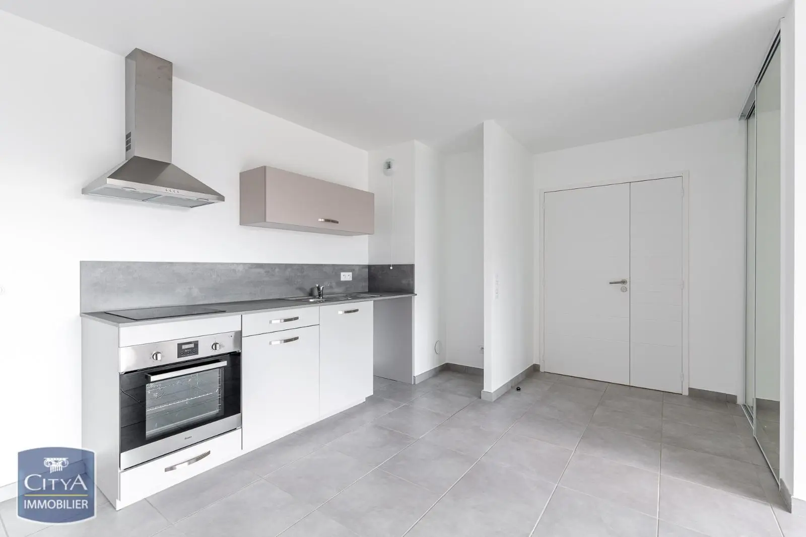 Photo 1 Appartement 2 pièces 61.8m²