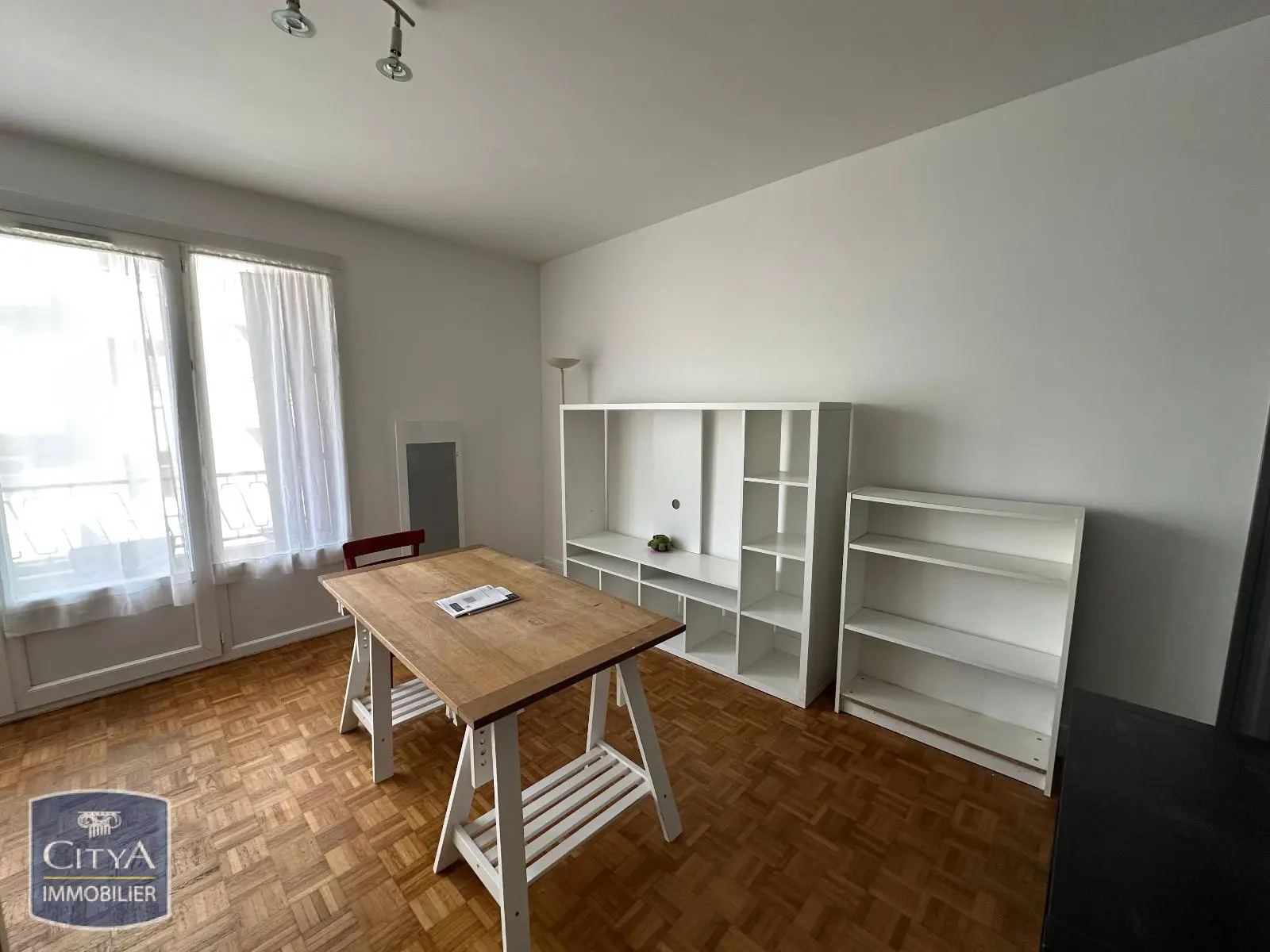 Photo 3 Appartement 1 pièce 27.92m²