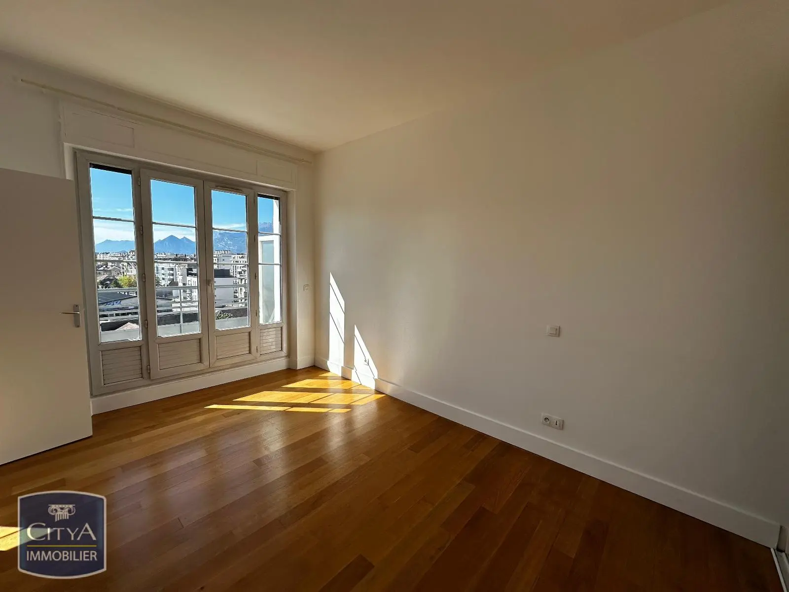 Photo 3 Appartement 2 pièces 56.96m²