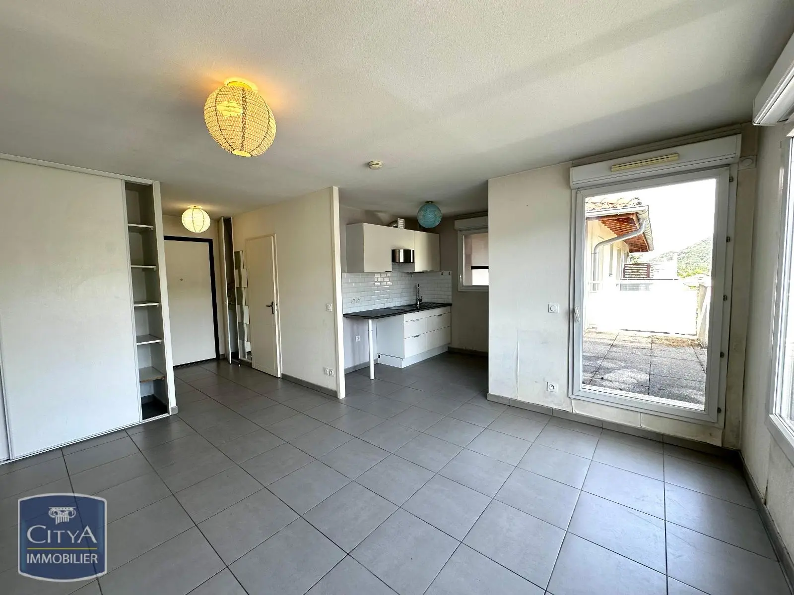Photo 2 Appartement 1 pièce 33.7m²