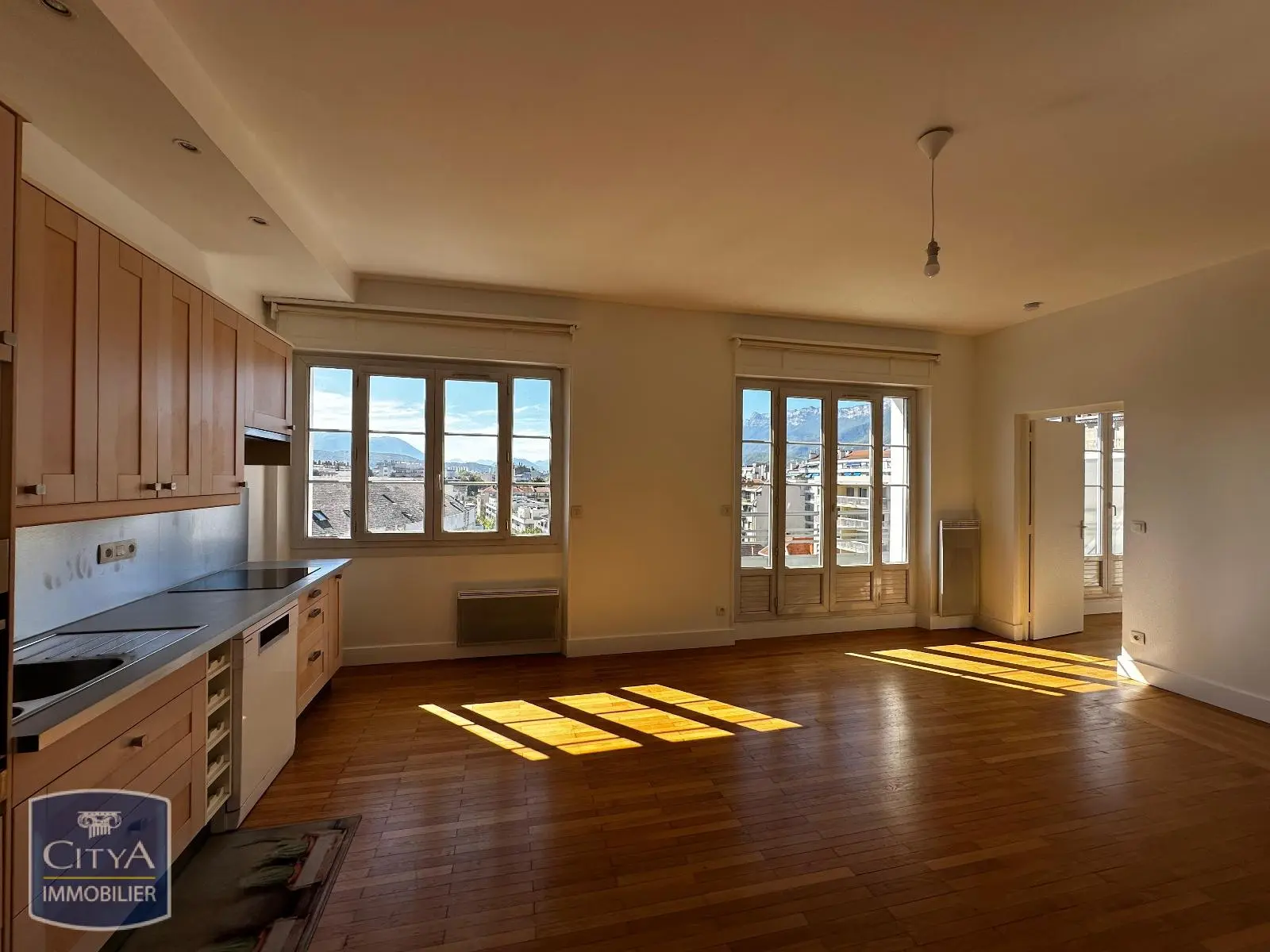 Photo 1 Appartement 2 pièces 56.96m²