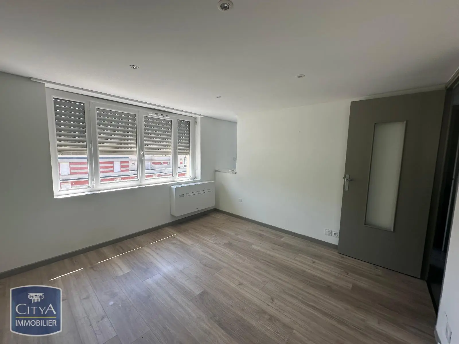 Photo 3 Appartement 1 pièce 24.09m²