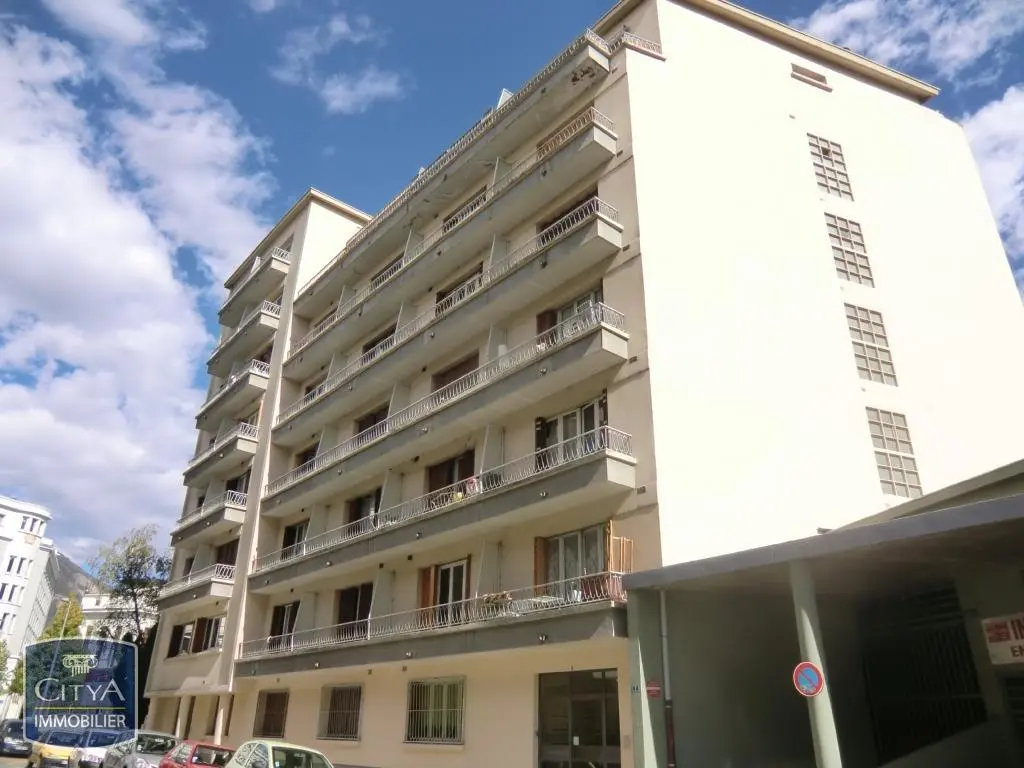Photo 8 Appartement 1 pièce 23.68m²