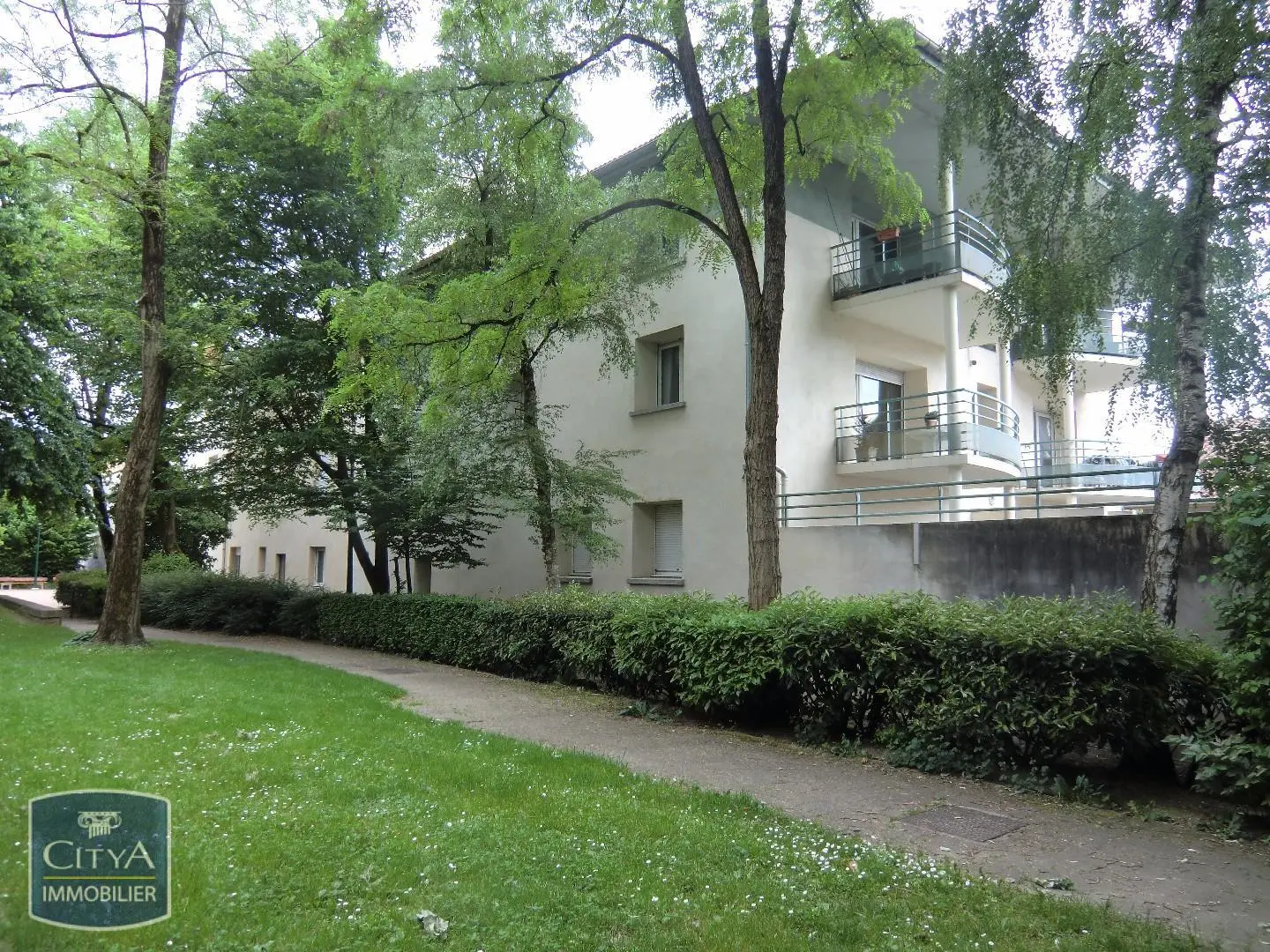 Photo 1 Appartement 1 pièce 21.75m²