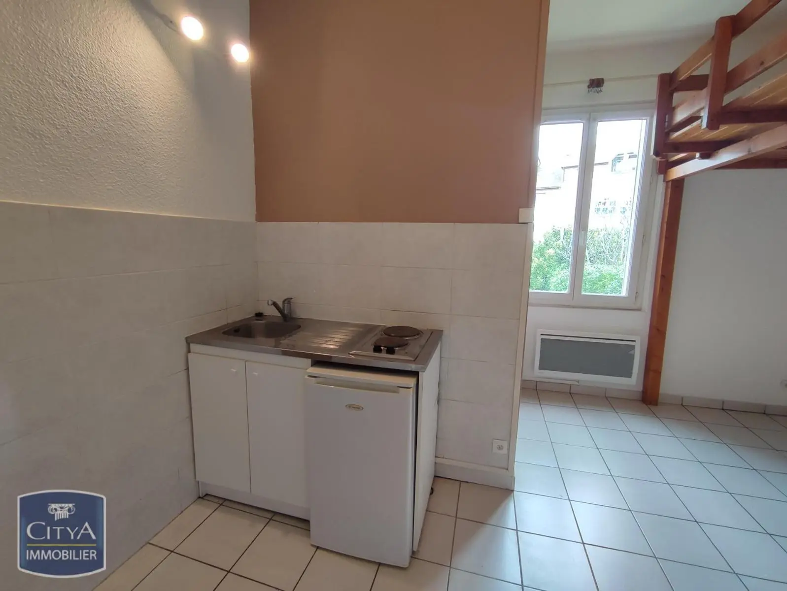Photo 2 Appartement 1 pièce 17.67m²