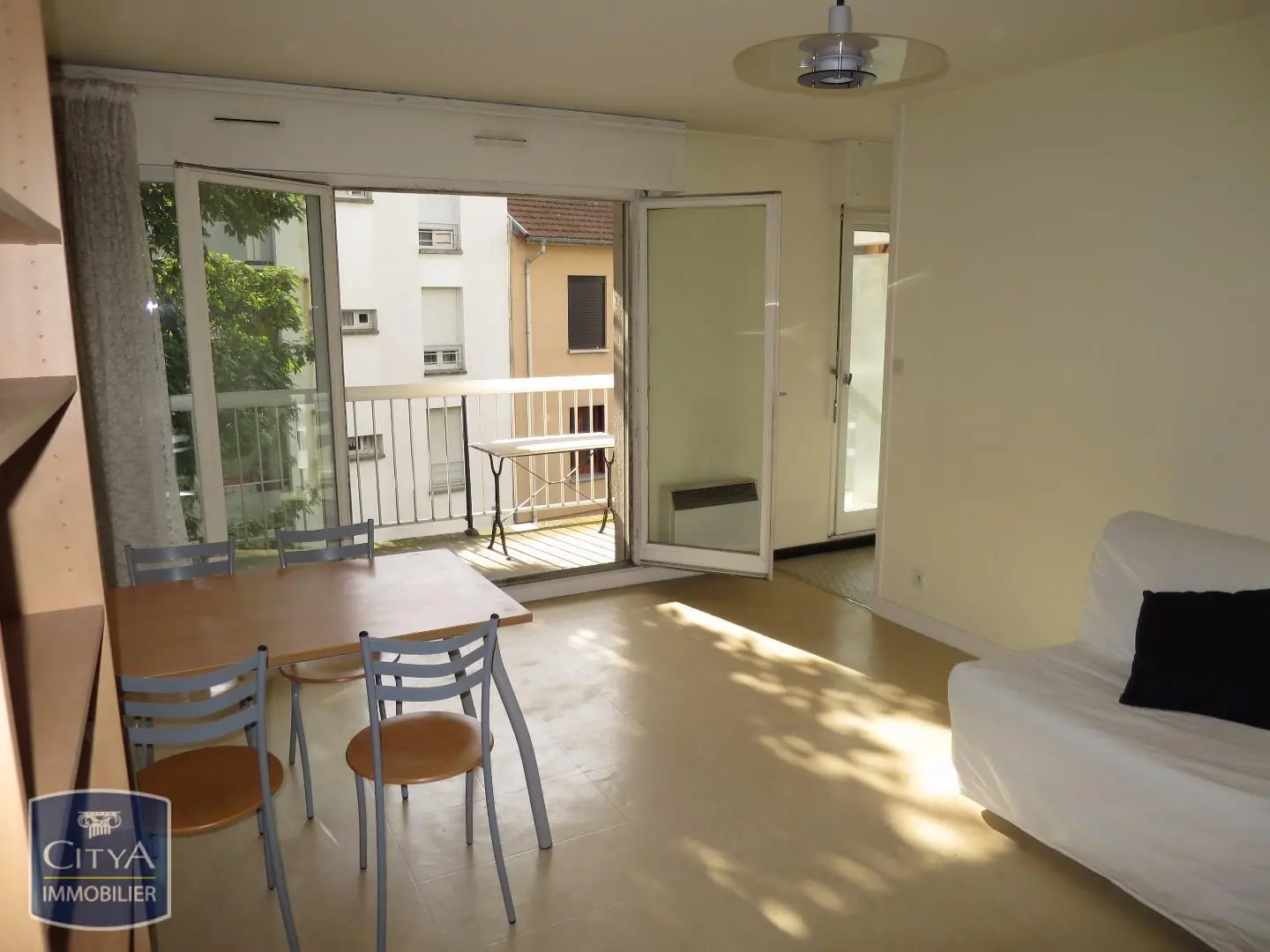 Photo 2 Appartement 1 pièce 29.61m²