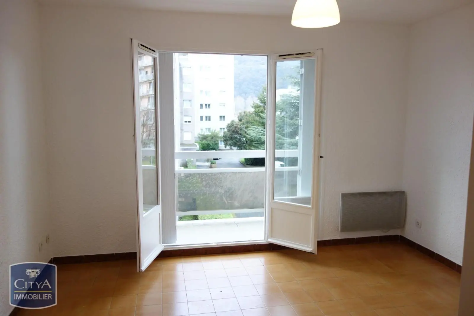 Photo 2 Appartement 1 pièce 18.3m²