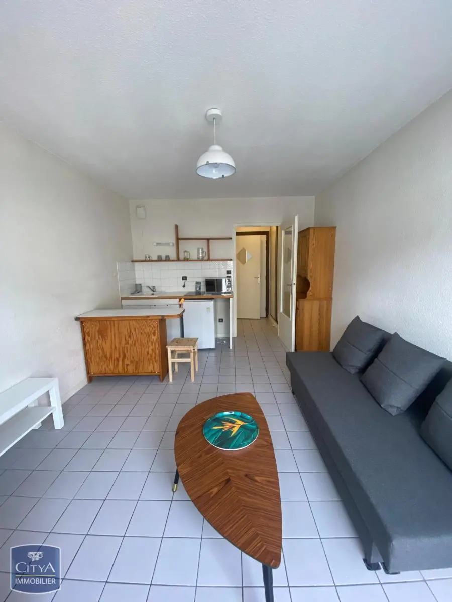 Photo 1 Appartement 1 pièce 20m²