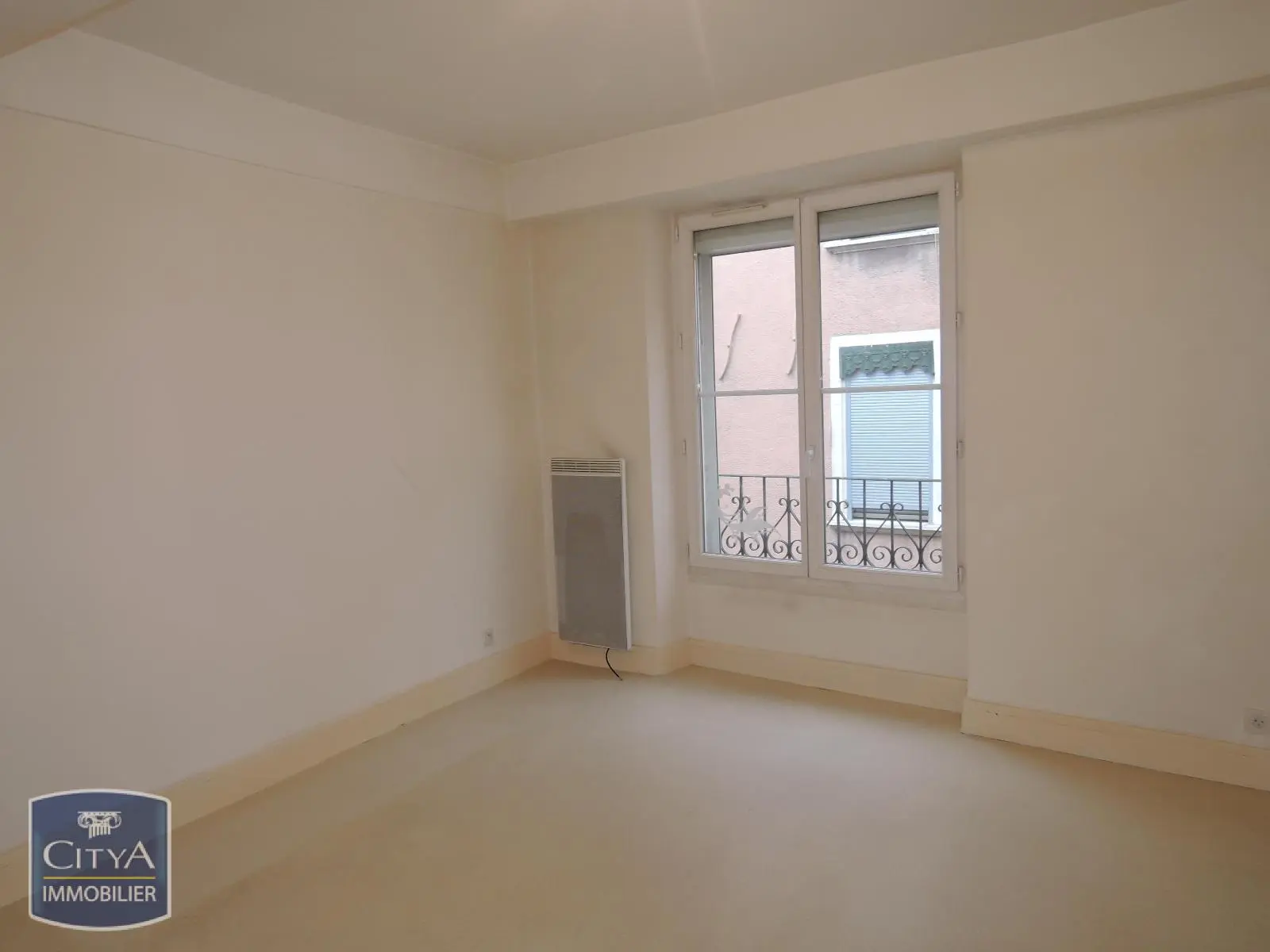 Photo 2 Appartement 1 pièce 39.72m²