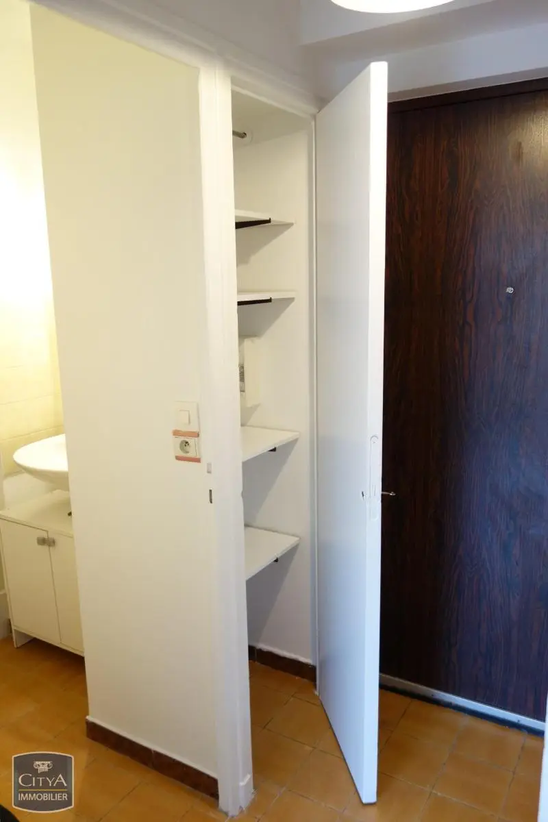 Photo 9 Appartement 1 pièce 18.3m²