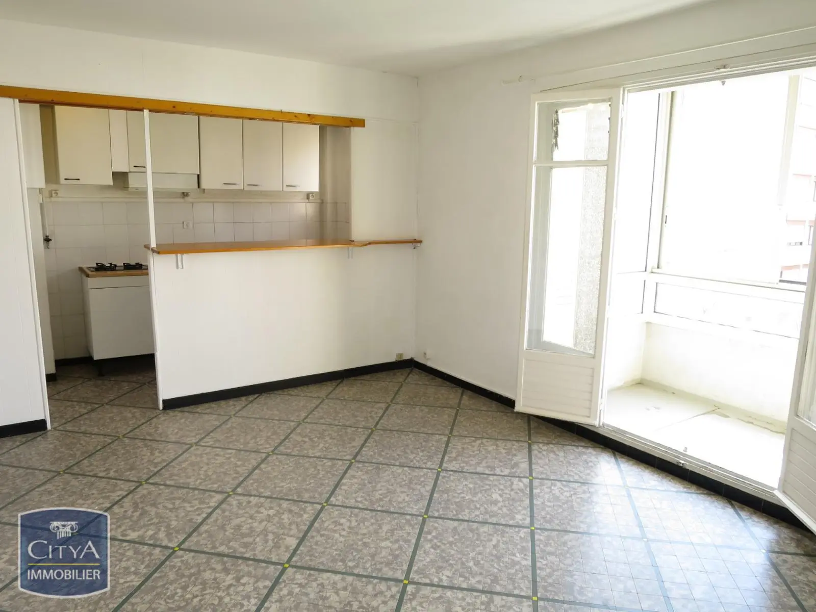 Photo 2 Appartement 1 pièce 33.1m²