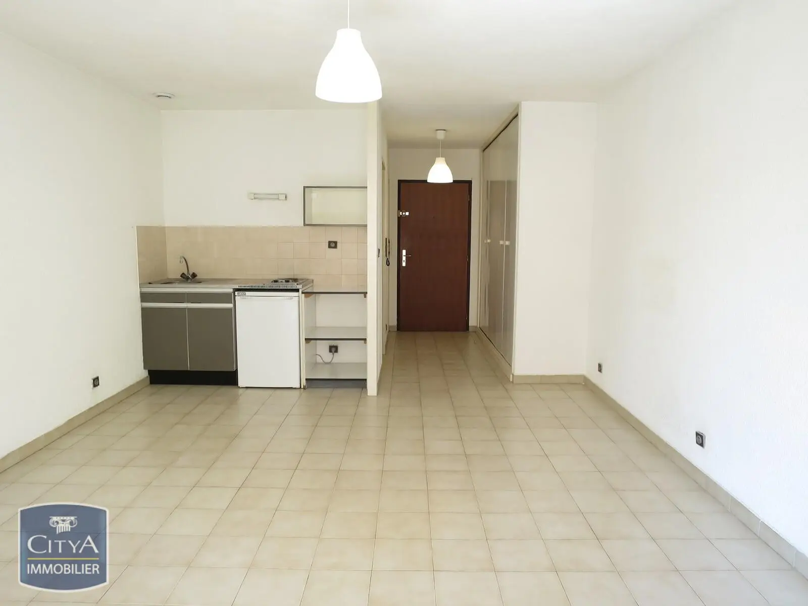 Photo 1 Appartement 1 pièce 28.79m²