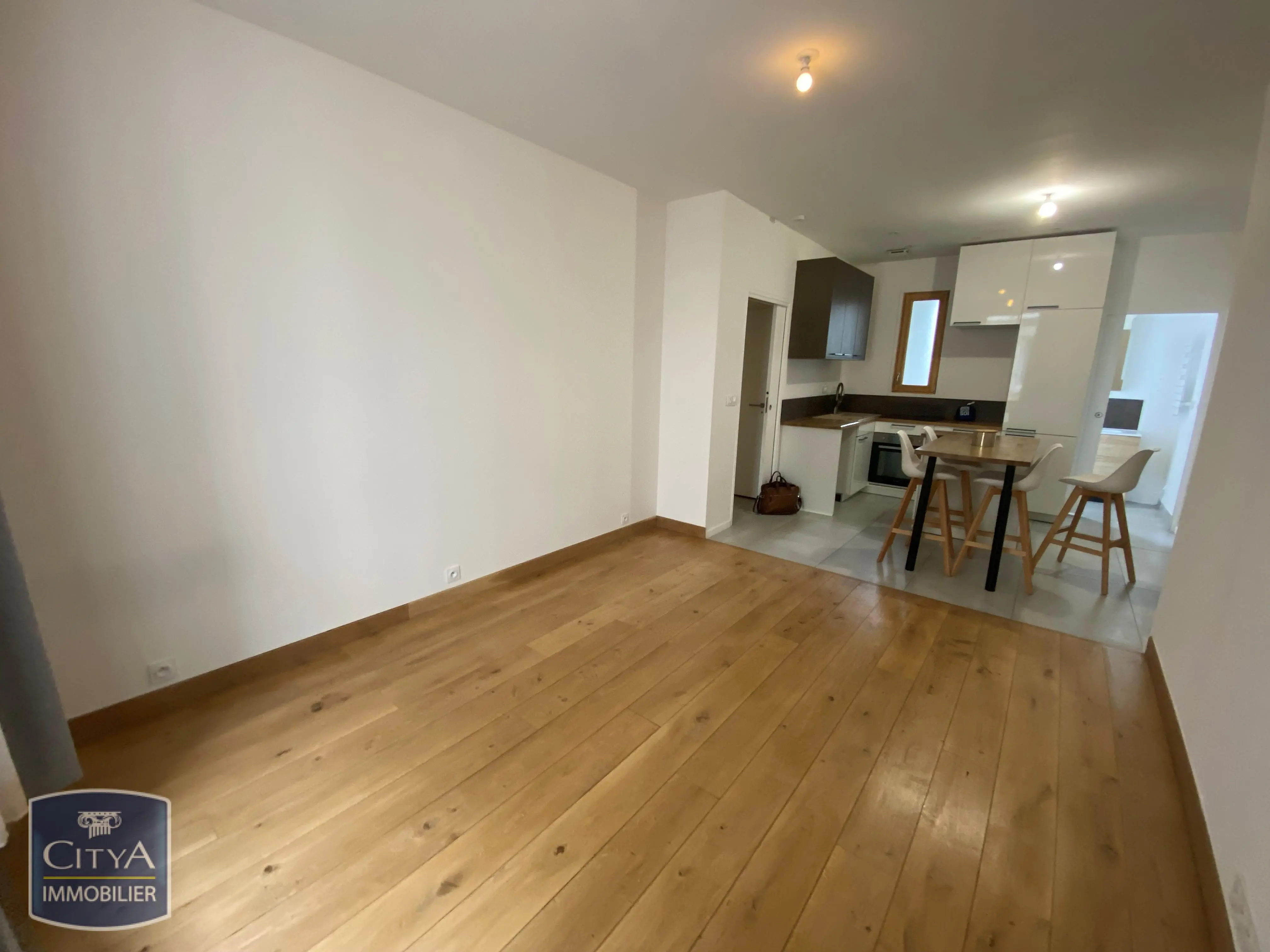 Photo 2 Appartement 4 pièces 59.37m²