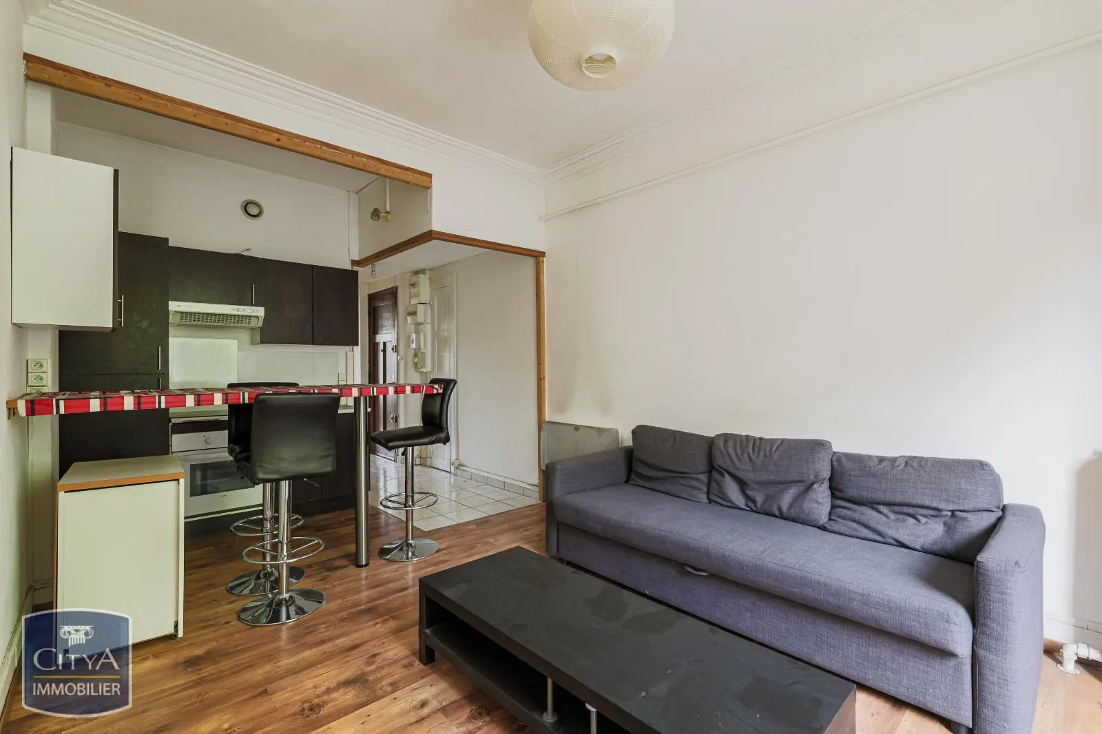 Photo 2 Appartement 1 pièce 37m²