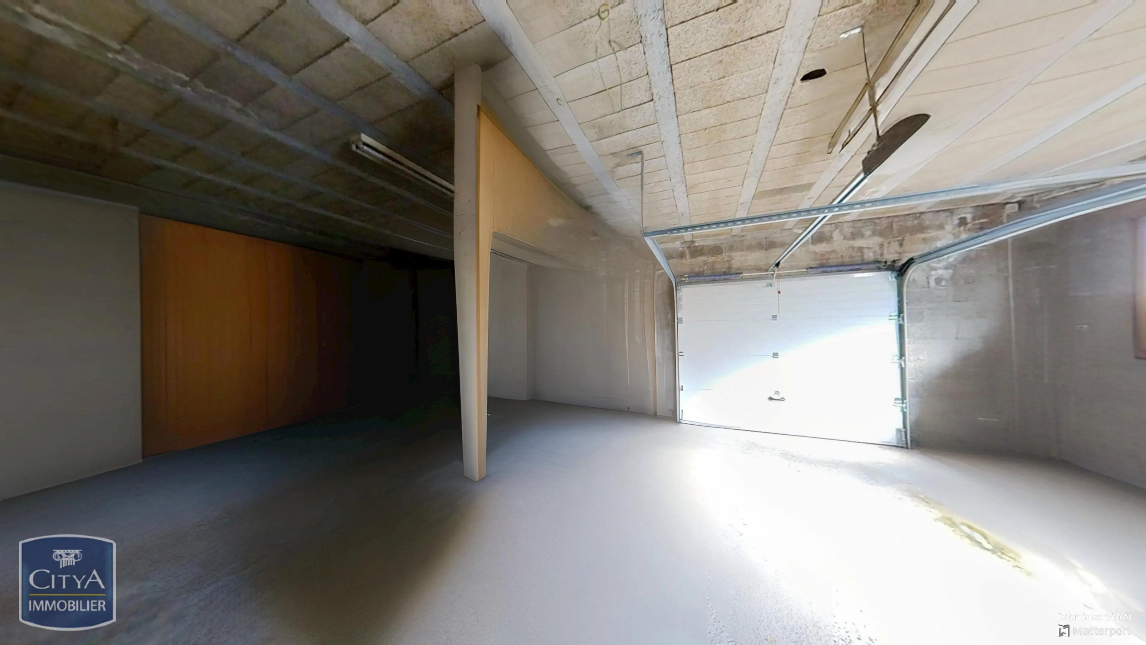 Photo 4 Local Professionnel 300m²