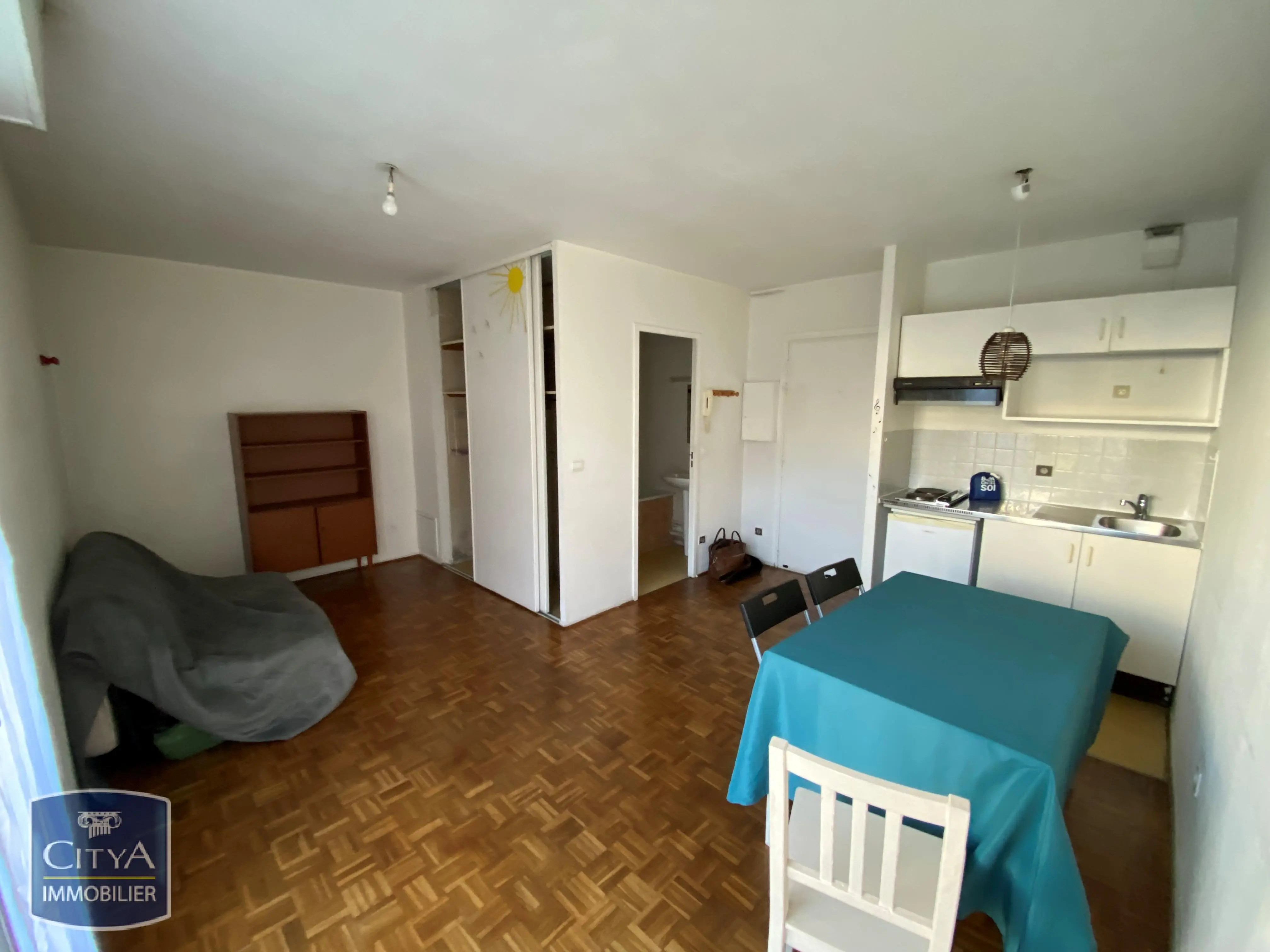 Photo 2 Appartement 1 pièce 22.75m²