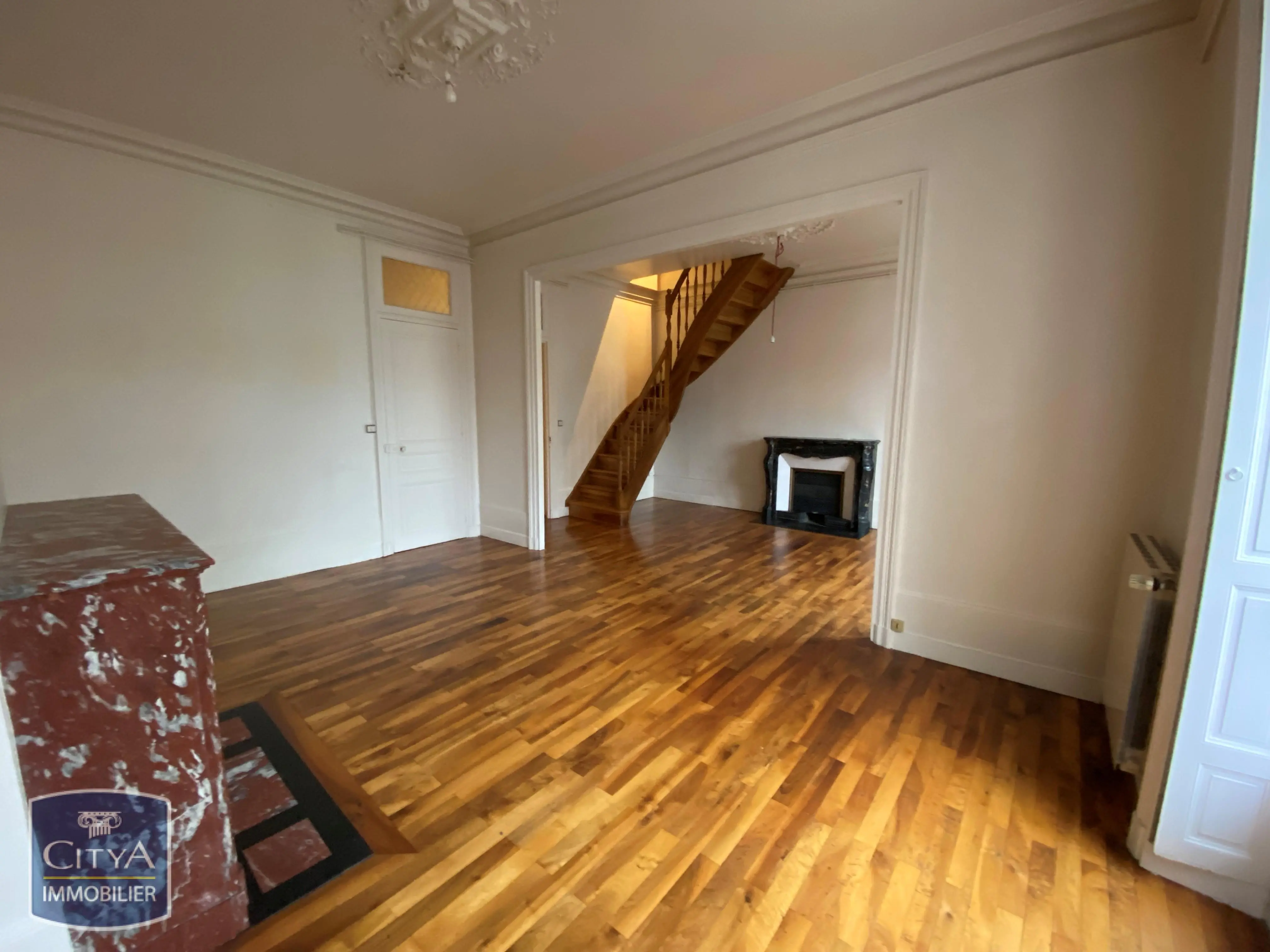 Photo 2 Appartement 5 pièces 117m²