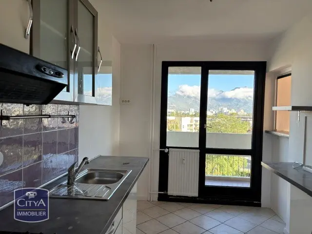 Photo 4 Appartement 4 pièces 77m²