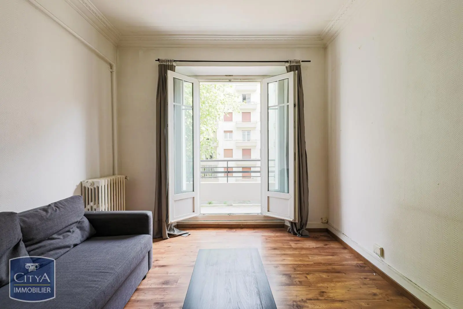 Photo 2 Appartement 1 pièce 37m²