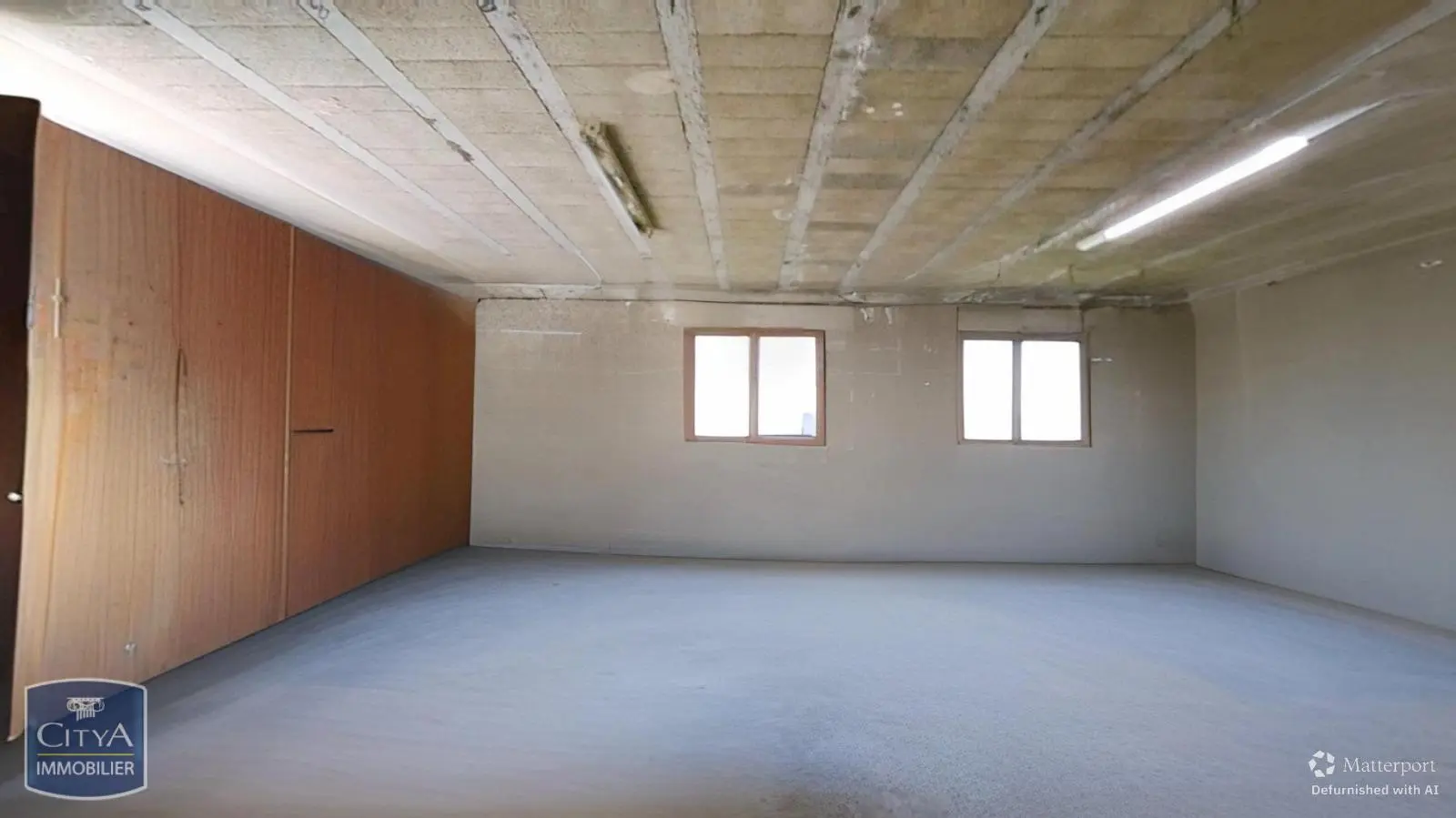 Photo 4 Local Professionnel 300m²