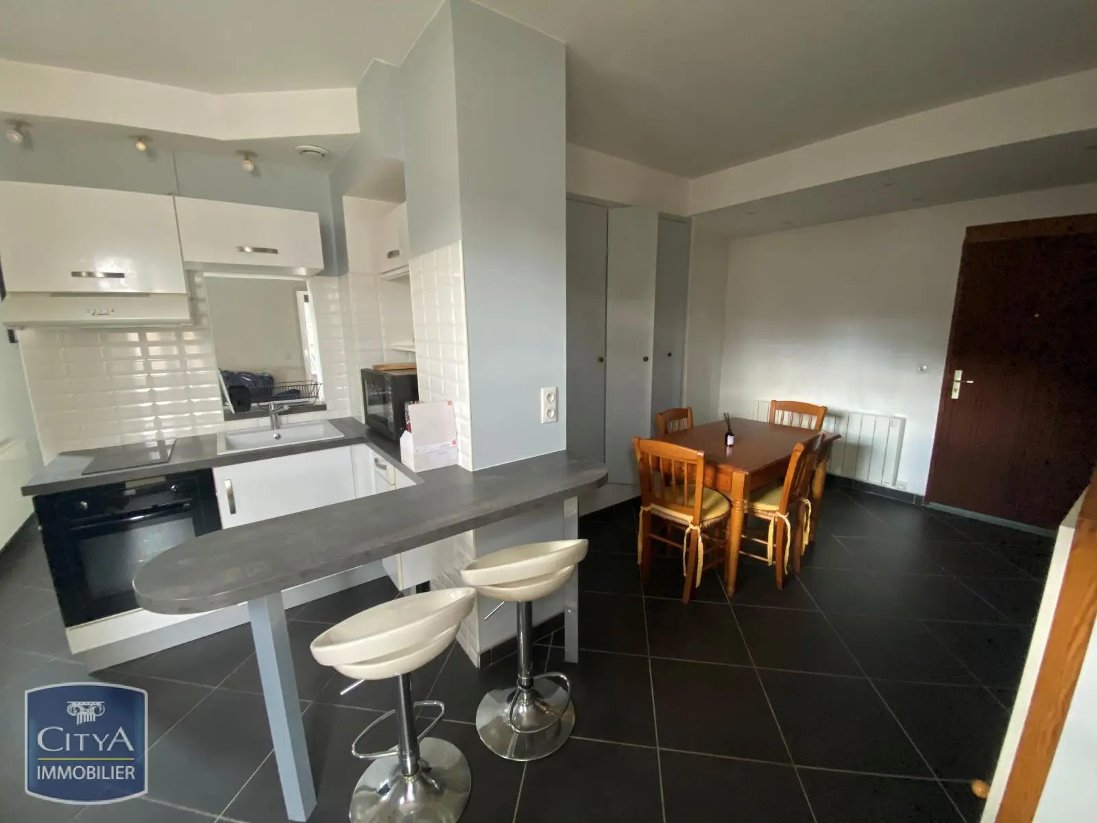 Photo 2 Appartement 2 pièces 54m²