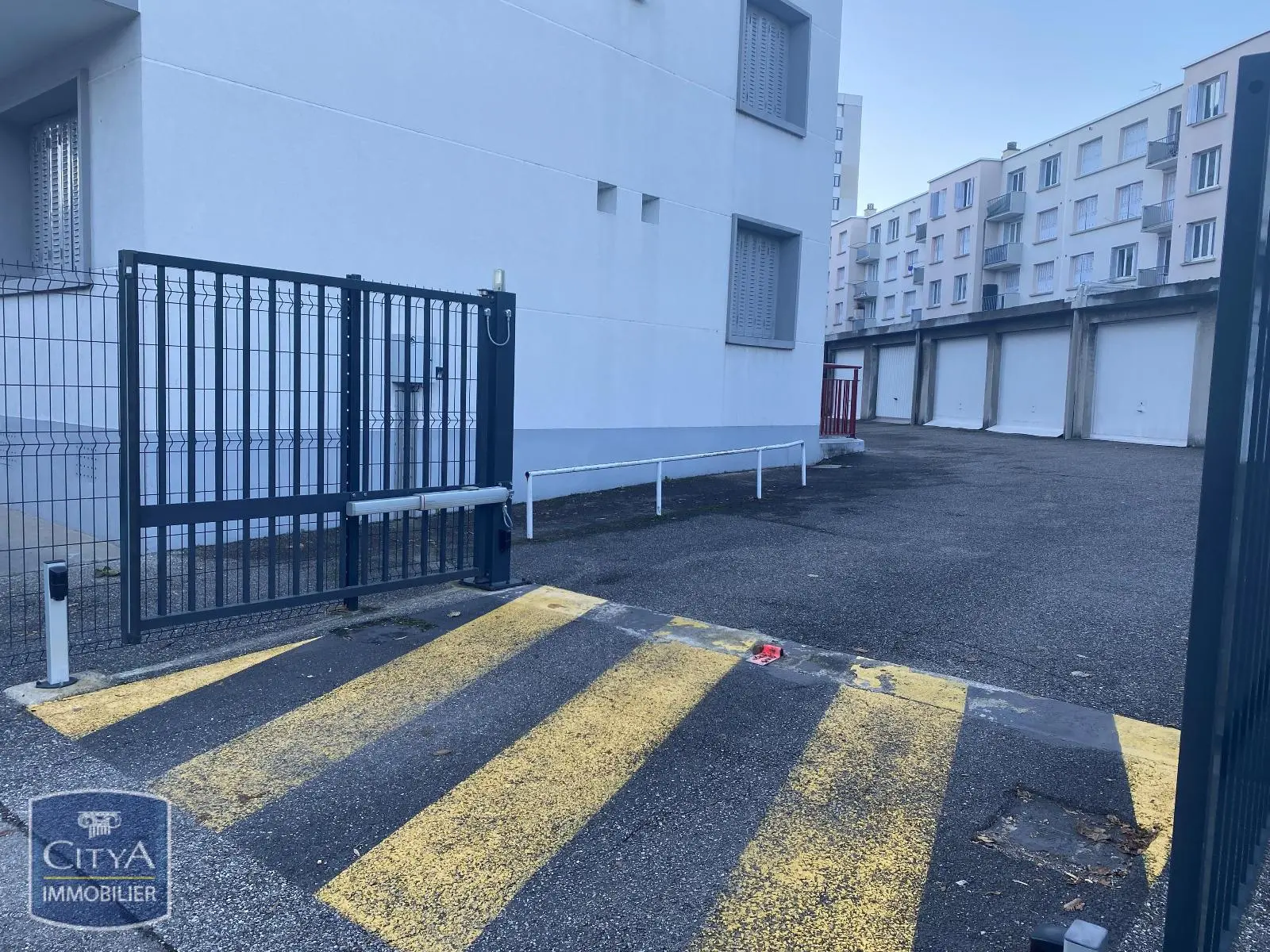 Photo 2 pour Parking Photo 2 Parking