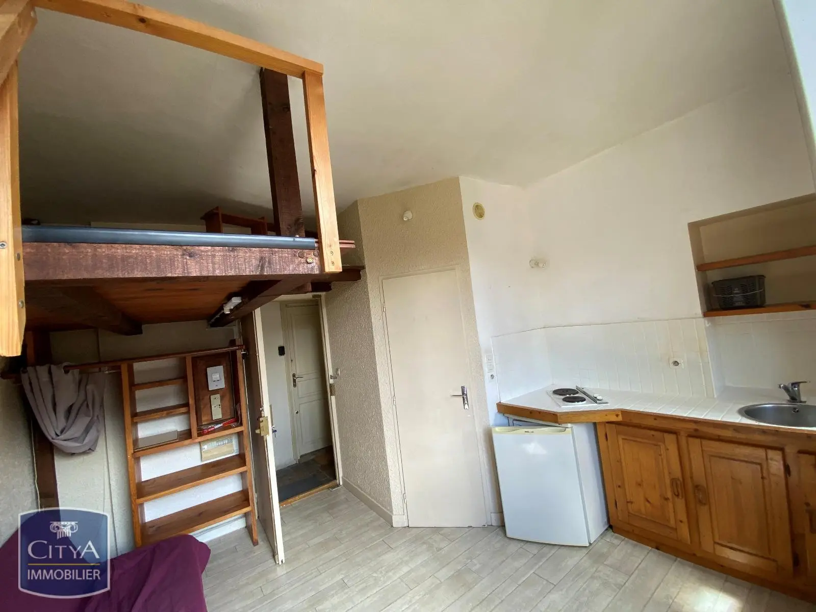Photo 3 Appartement 1 pièce 14.16m²