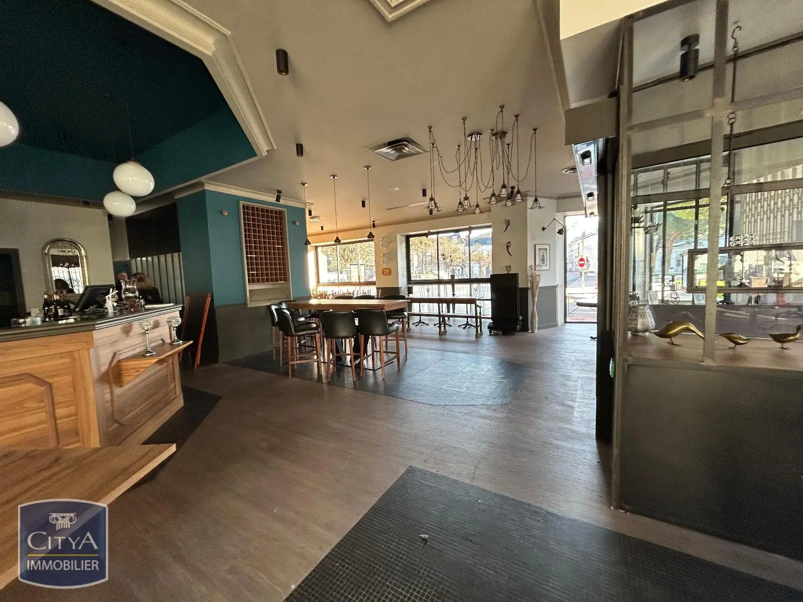 Photo 3 Local Commercial 364m²