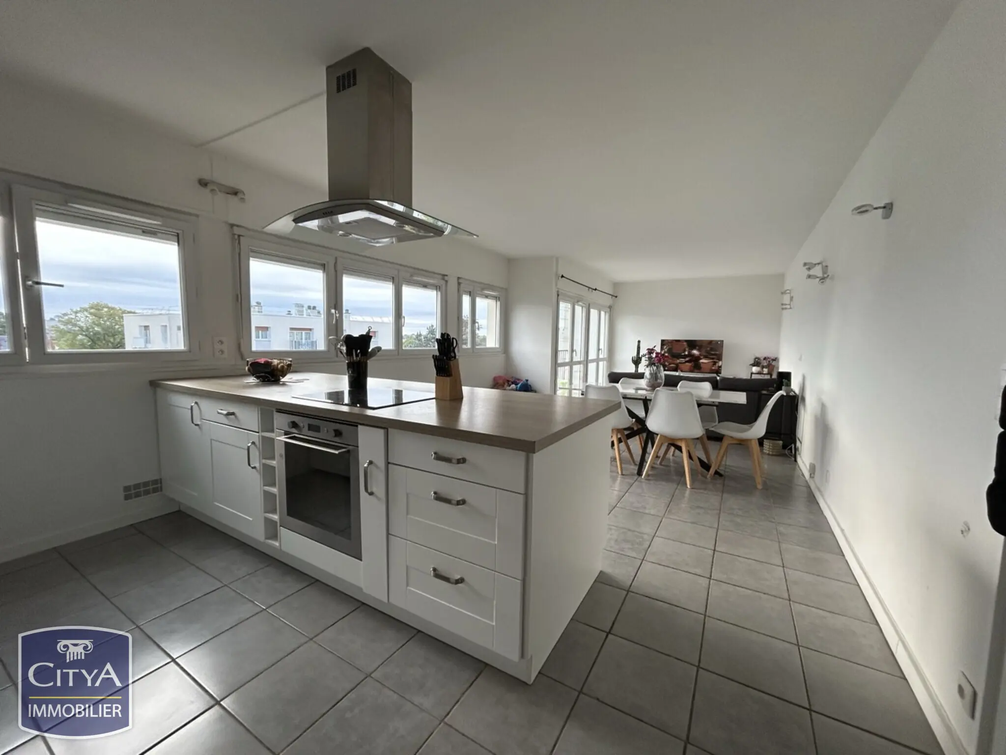 Photo 1 Appartement 4 pièces 83.9m²