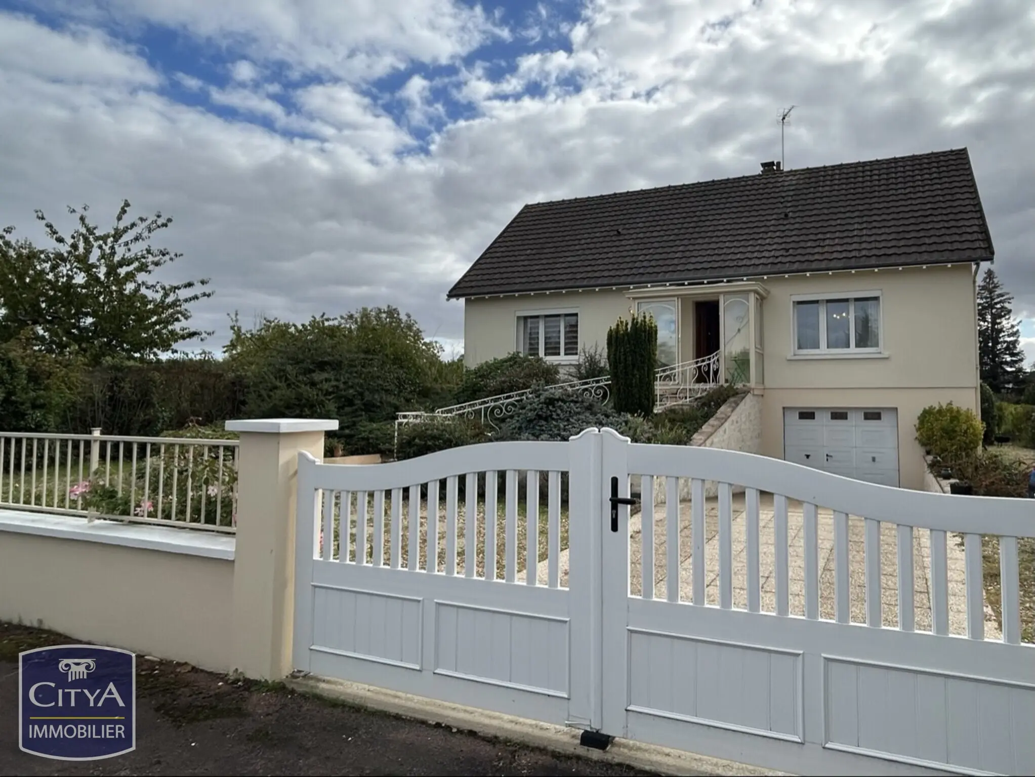 Photo 1 Maison 4 pièces 113.4m²