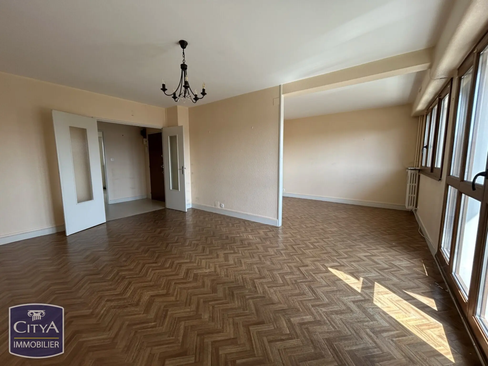 Appartement 3 pièces 81 m² · à Châtellerault · 81,3 m² · 73 400 €