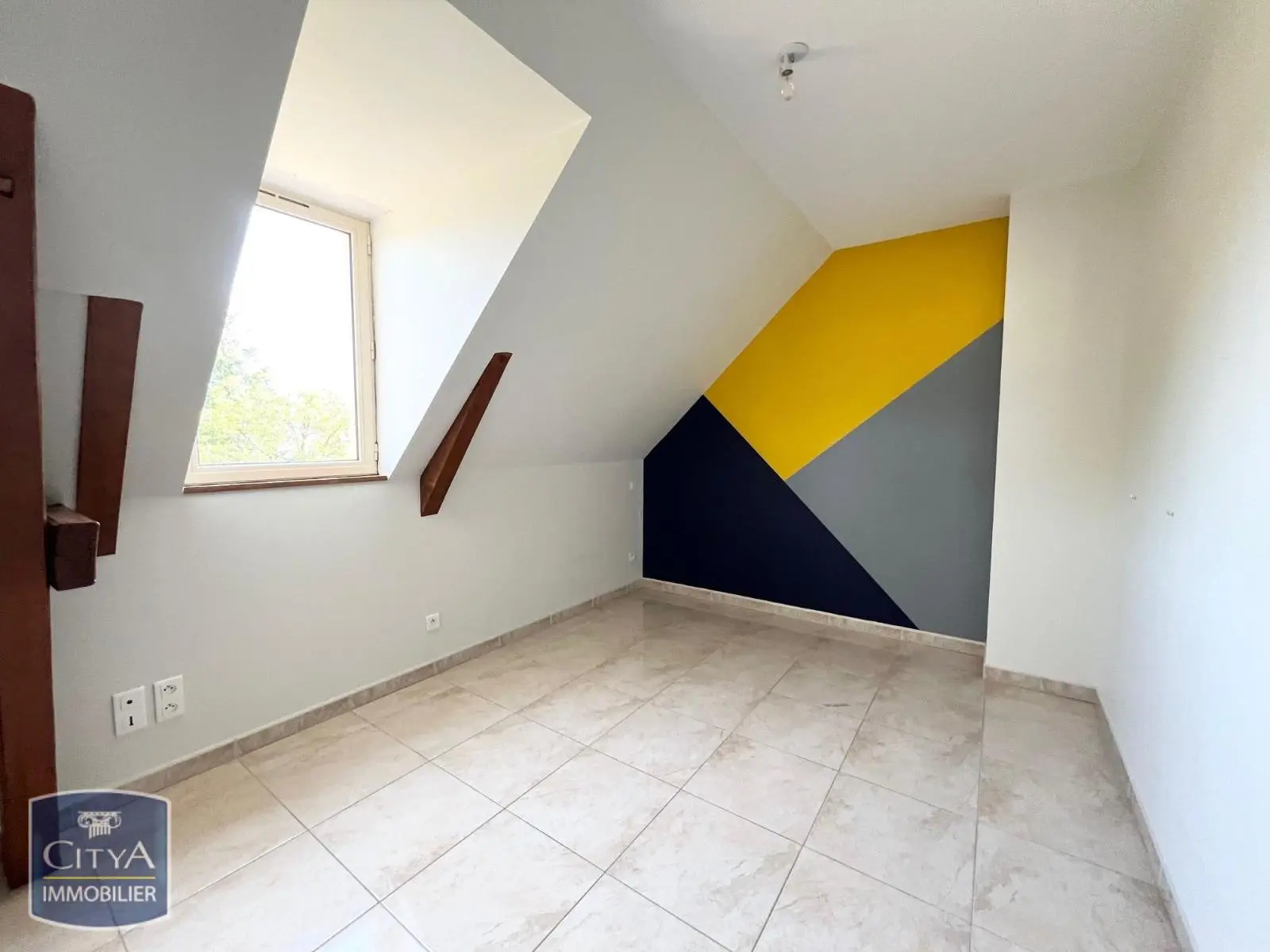 Photo 9 Maison 4 pièces 170m²