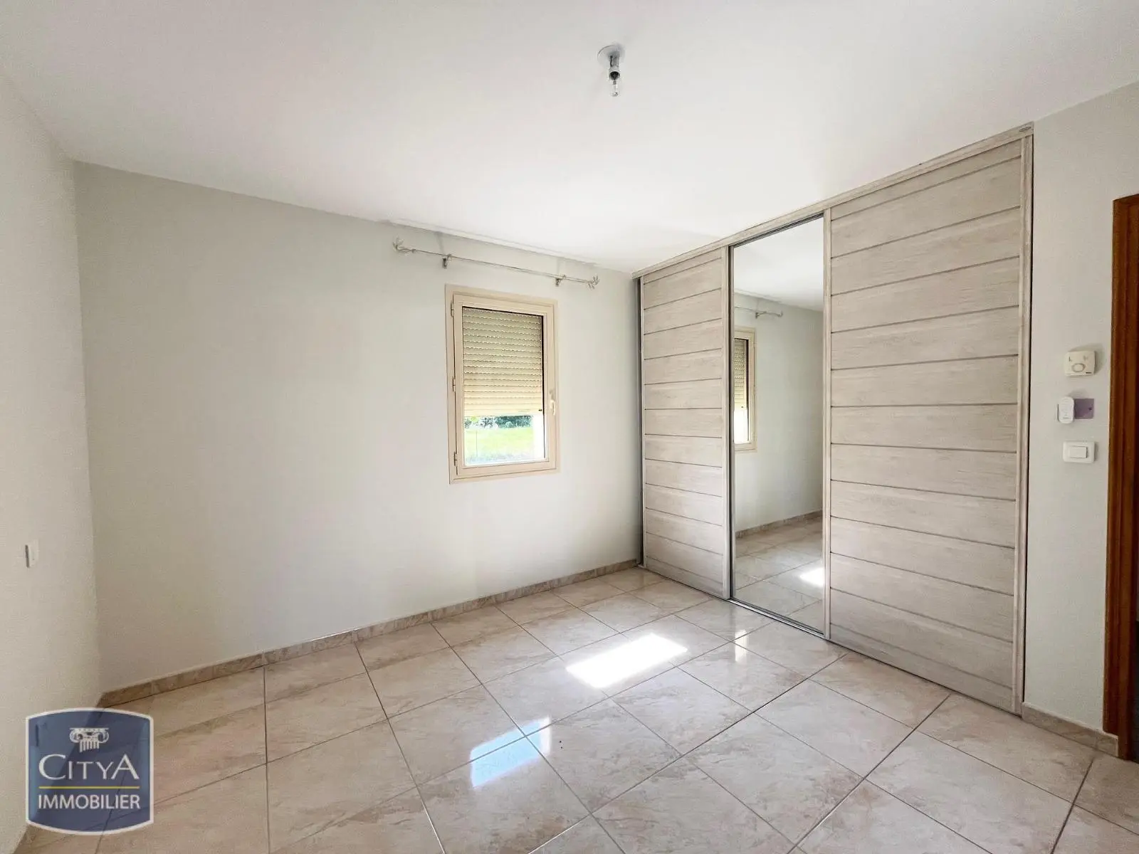 Photo 5 Maison 4 pièces 170m²