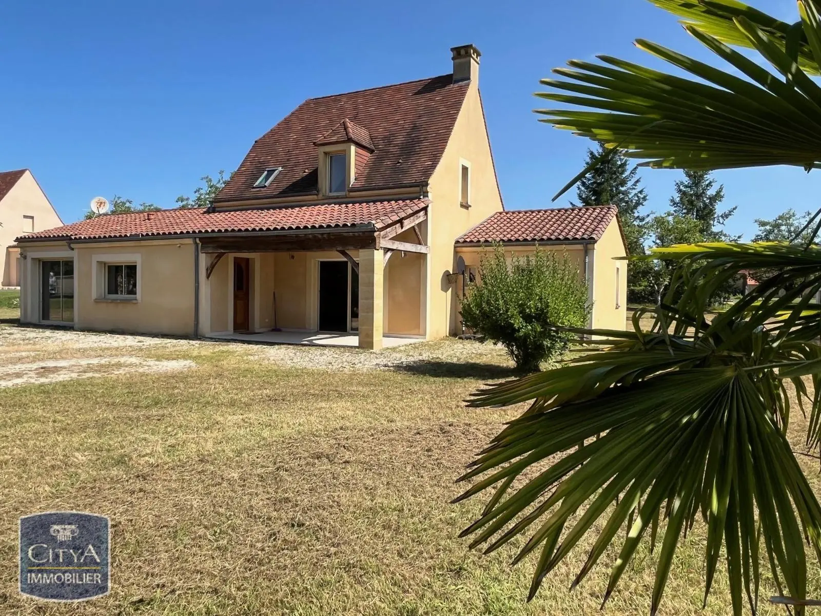 Photo 1 Maison 4 pièces 170m²