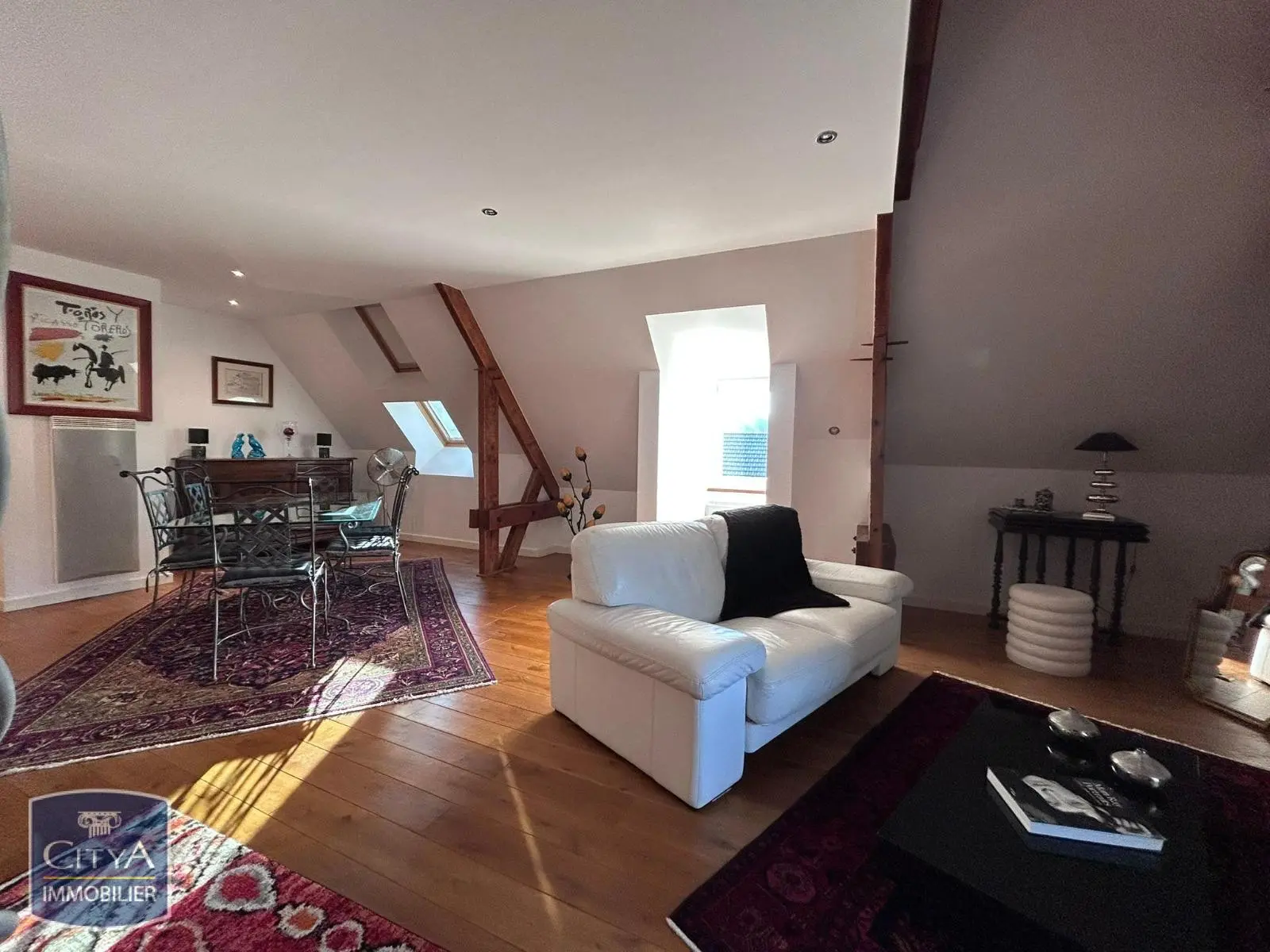 Photo 1 Appartement 3 pièces 102.8m²