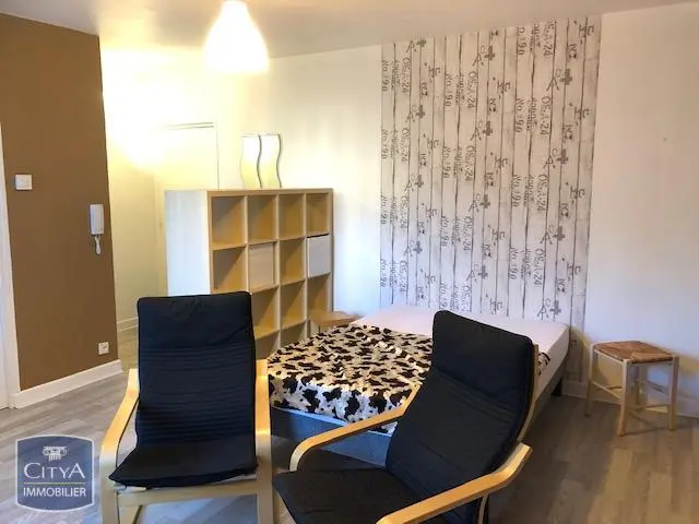 Photo 1 Appartement 1 pièce 31.42m²