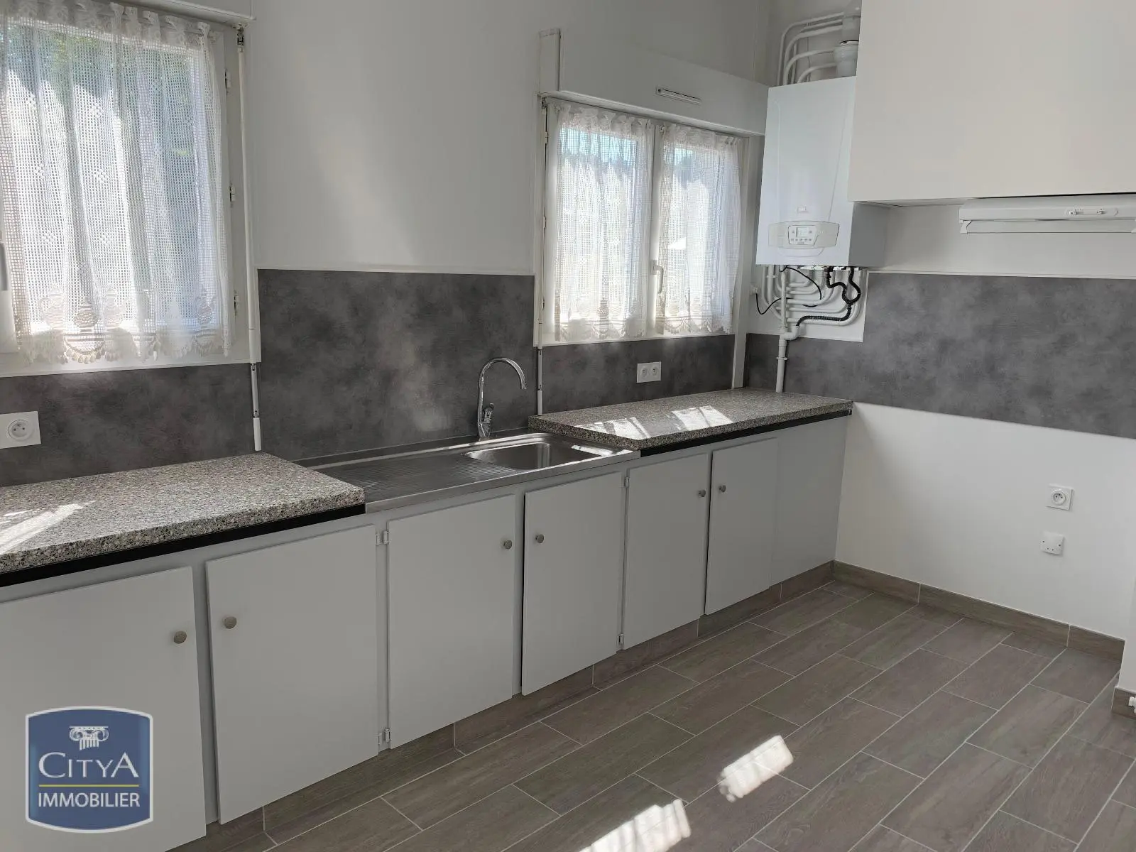 Photo 3 Appartement 5 pièces 111.96m²