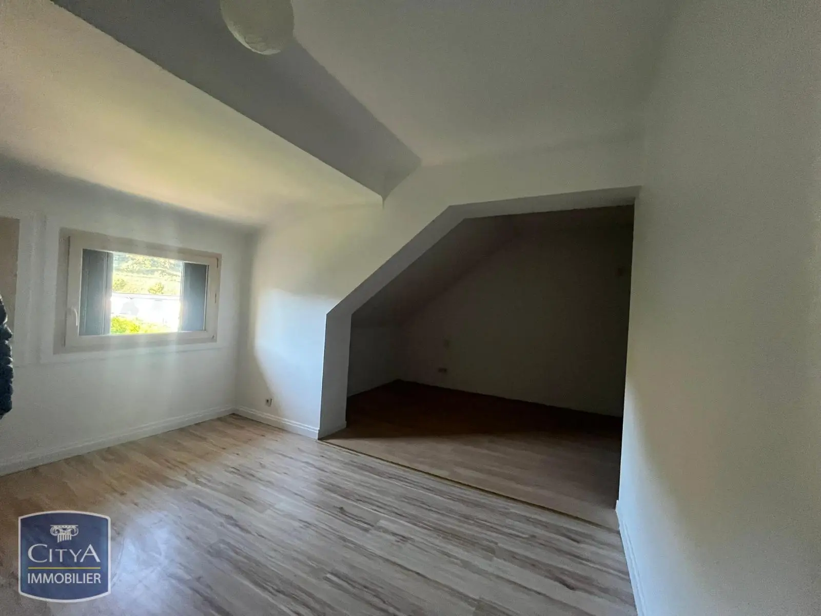 Photo 10 pour Maison 5 pièces 104.71m² Photo 10 Maison 5 pièces 104.71m²