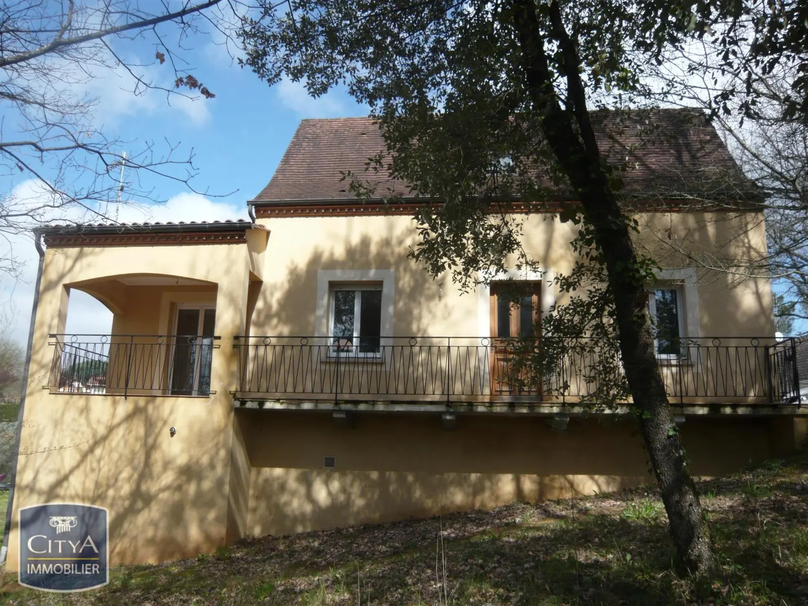 Photo 1 Maison 4 pièces 85m²